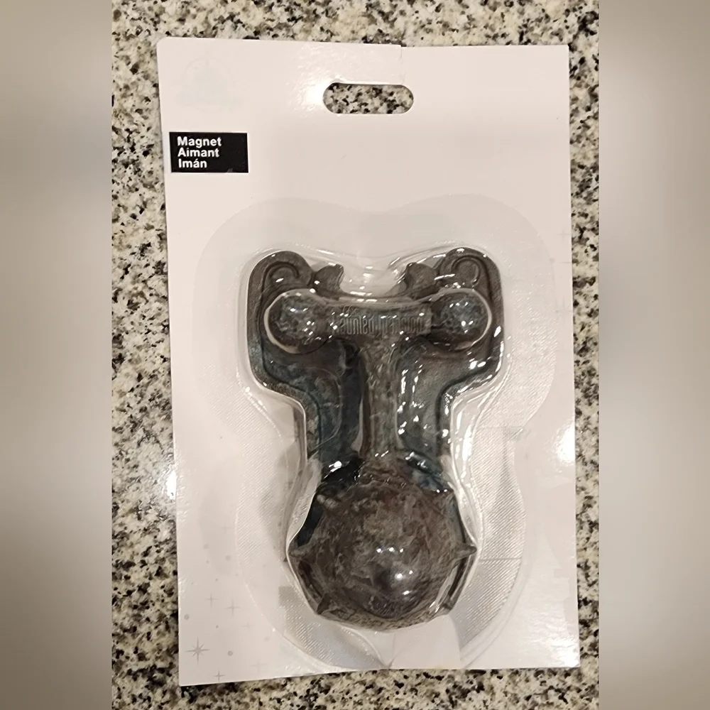 New Disney Parks Haunted Mansion Halloween Door Knocker Magnet